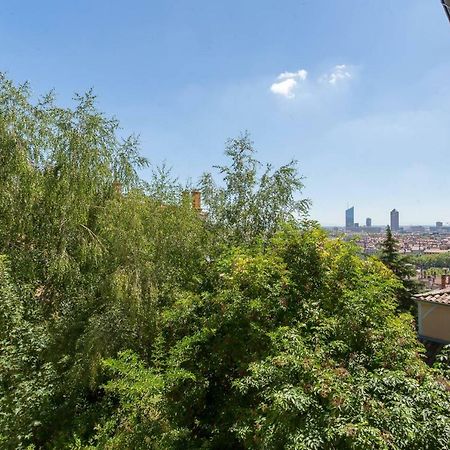 Sur Les Hauteurs Du Vieux Lyon Exterior foto