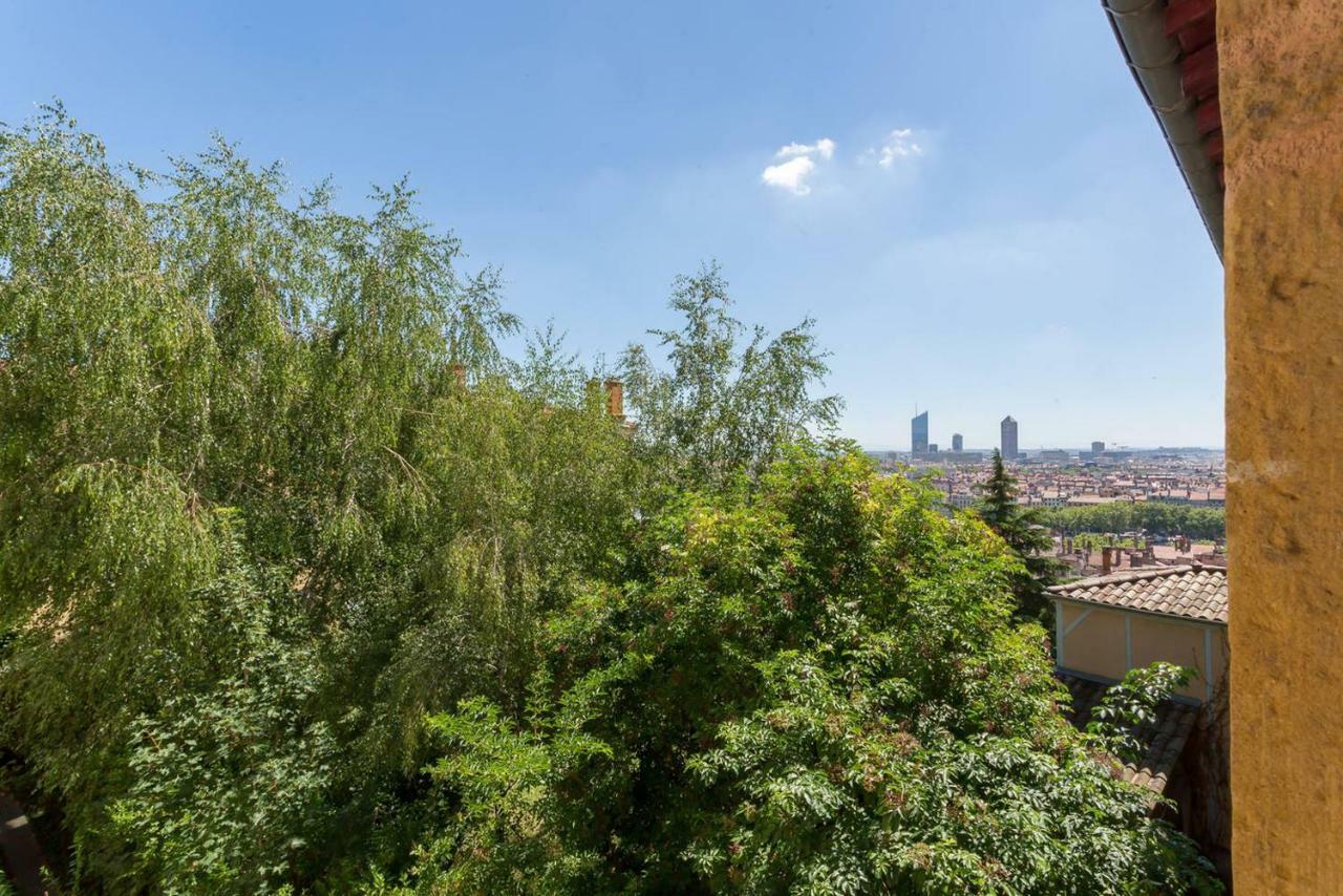 Sur Les Hauteurs Du Vieux Lyon Exterior foto